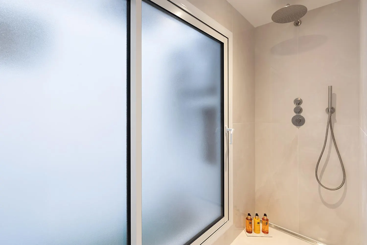 Oniri - Serviced Apartments Eiffel Tower - Rue D'Augereau باريس 0*,  فرنسا