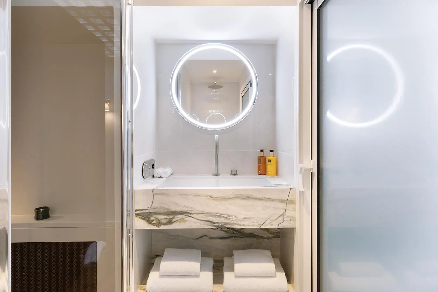Oniri - Serviced Apartments Eiffel Tower - Rue D'Augereau Paris